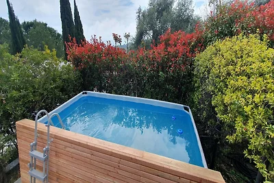 Italiaanse villa aan de kust met 3...