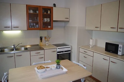 Geräumige Wohnung mit Blick auf die Weinberge