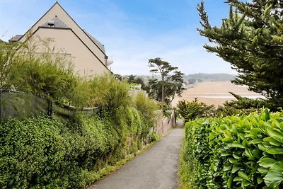 Apartment in Erquy mit Balkon und Meerblick