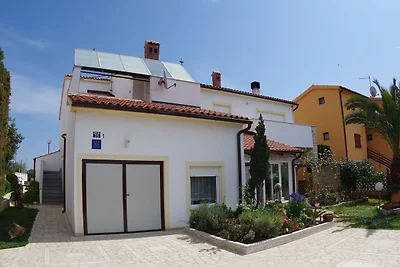 Gemütliches Appartement in Vinkuran mit Stran...