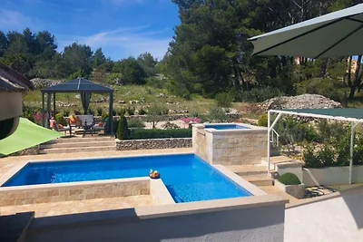 Holiday Home Ela - Three Bedroom Holiday Home...