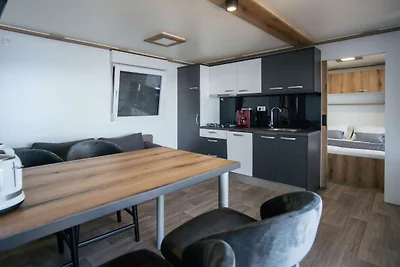 Seaside Deluxe Escape at Klenovica Camping - ...