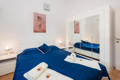 Villa Dea - Luxury Villa with Outdoor Swimmin...
