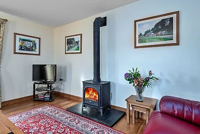 Cottage bij Cardigan Bay met bubbelbad