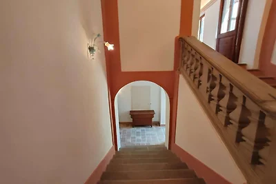Wohnung in einem Dorf mit Swimmingpool