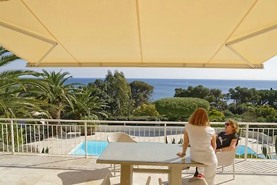 Villa a Les Issambres con piscina