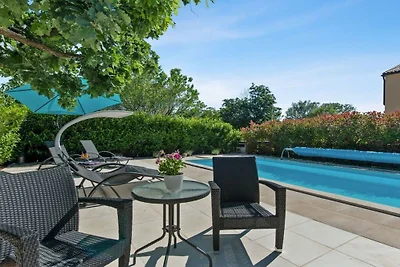 Villa in Barušić mit Schwimmbecken