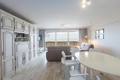 Wohnung mit Meerblick an der Küste
