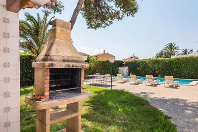 Villa in Cala Blanca mit privatem Pool