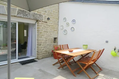 Stenen huis in Pont-l'Abbe bij La Torche