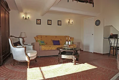 Dorfhaus in Fayence mit Schlossblick