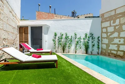 Villa mit privater Terrasse