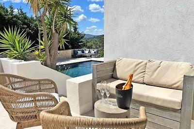 Häuser & Villen für 10 Personen