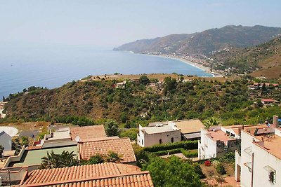 Appartement in Taormina met jacuzzi