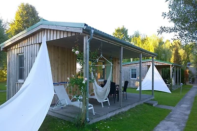 Ferienhaus mit Kamin am Achterwasser in Lütow