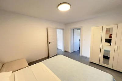 One bedroom apartment with sea view (1)