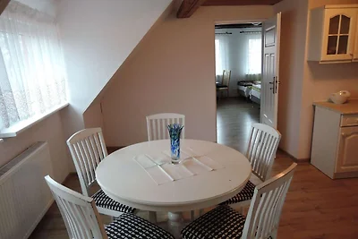 Ferienhaus mit umzהuntem Garten in Stepnica