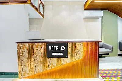 Super Hotel O Broadway Ernakulam