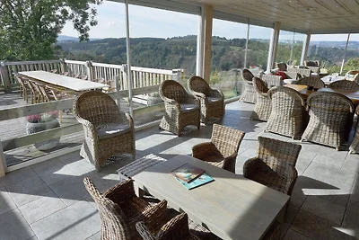 Gemütliches Chalet in Stoumont mit Hallenbad ...