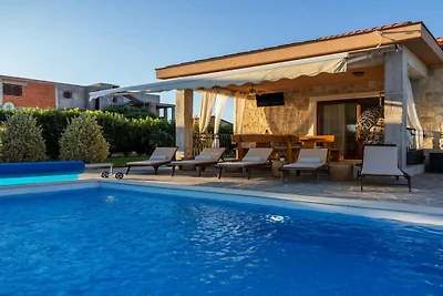 Beti with heated pool