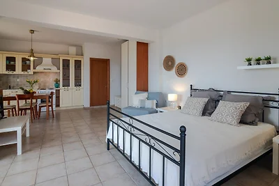 Studio am Wasser in Maroulas