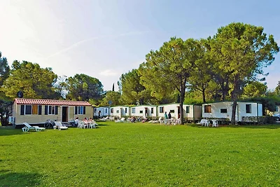 Casa mobile presso il campeggio Toscolano a T...
