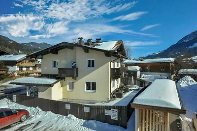 Luxuriöses Ferienhaus mit eigenem Garten in...