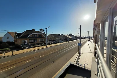 Wohnung nahe Strand in lebhafter Gegend