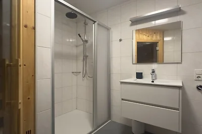 Freistehendes Chalet mit Sauna, wenige Gehmin...
