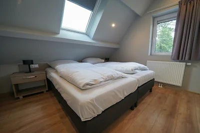Villa in Nunspeet mit Sauna und Terrasse