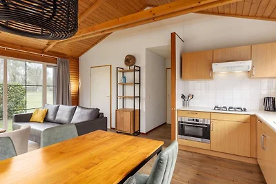 Holzbungalow mit Spülmaschine, 3 km.