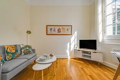 1BDR/2P Apt - in de buurt van Monceau en Arc ...