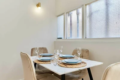 Elegante Wohnung AC Buttes Chaumont