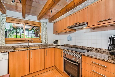 Abgelegene Landvilla mit Pool