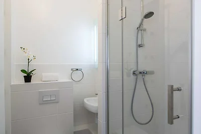 Apartment with Lovely Terrace near Lift...