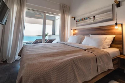 Charming Sunset View Villa with Outdoor Pool ...