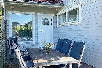 4 Sterne Ferienhaus in SKÄRHAMN