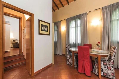 Elegante Wohnung in einer historischen Villa