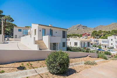 Haus am Strand mit Gemeinschaftspool, Cala...