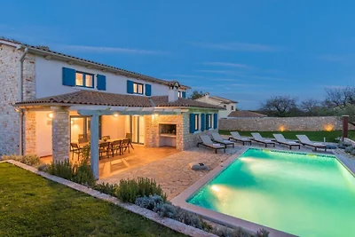 Villa in Barban mit Schwimmbecken