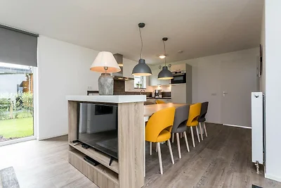 Moderne villa met grote keuken in Limburg