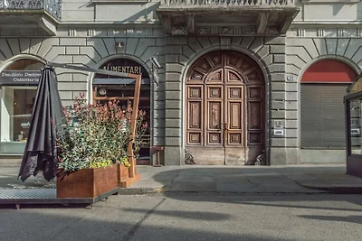 Wohnung in Torino mit Balkon und Parken