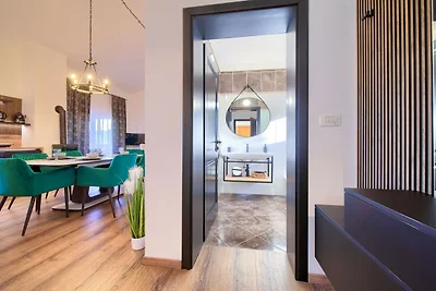 Two Bedroom Apartment with Terrace and Sea...