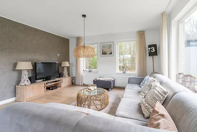 Charmante Villa in der Nähe von Meer und Wald