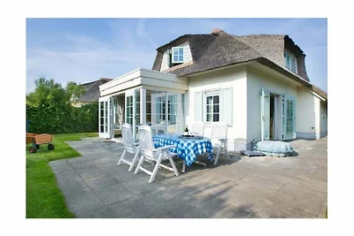 Villa in Domburg mit Schwimmbecken