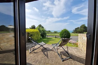 Hübsches Ferienhaus in Strandnähe