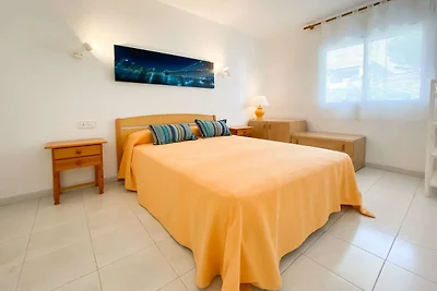 Appartamento con piscina e giardino...