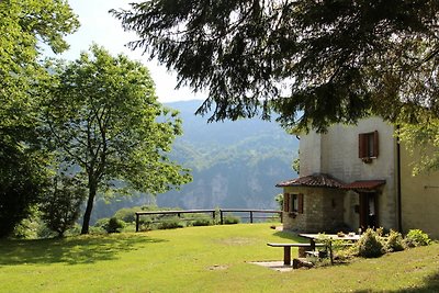 Ferienhaus mit Bergblick in Cison di Valmarin...