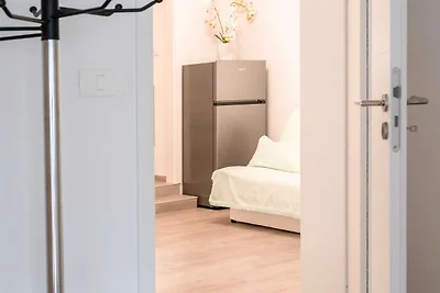 Izola Spacious Apartment with Terrace and Pat...