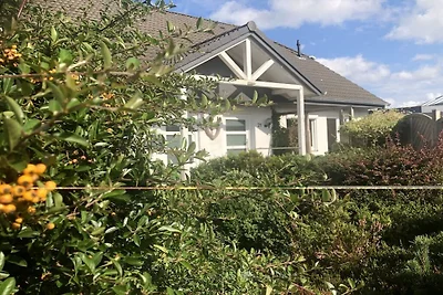 Ferienhaus in Neufeld mit Schwimmbecken